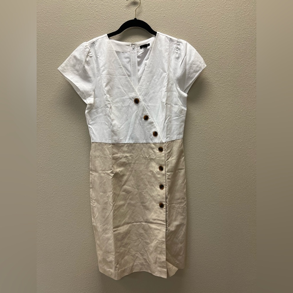 Ann Taylor - Size 6 - New With Tag - White and Tan Dress with Buttons